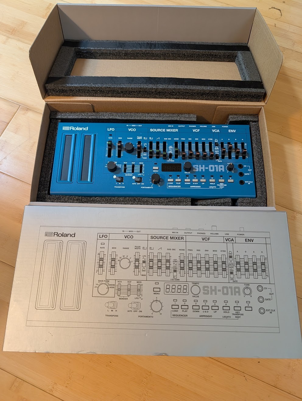 Roland Boutique SH-01a - Cobalt Blue edition