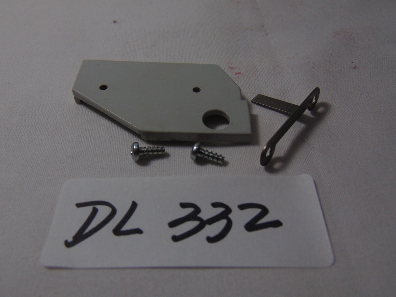 Elna Lock Pro 4 DC Overlock Serger Replacement Part Small Cover & Screws