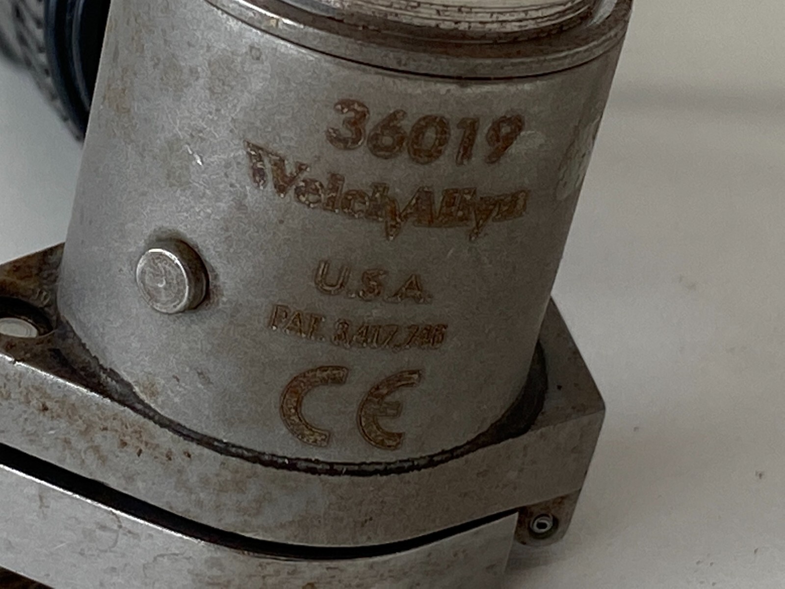 L26: Welch Allyn 73211 Light Handle - untested