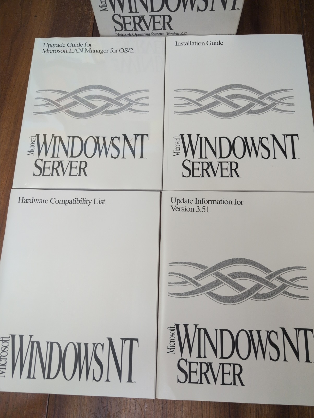 Microsoft Windows NT Server 3.51 Special Upgrade Edition Box 1995 3.5 No CD