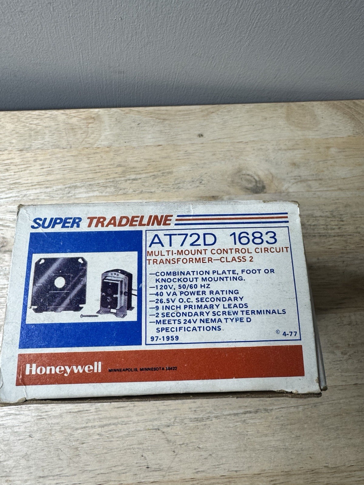 New Honeywell AT72D1683 Control Circuit Transformer 120 VAC 24 VAC 40 VA