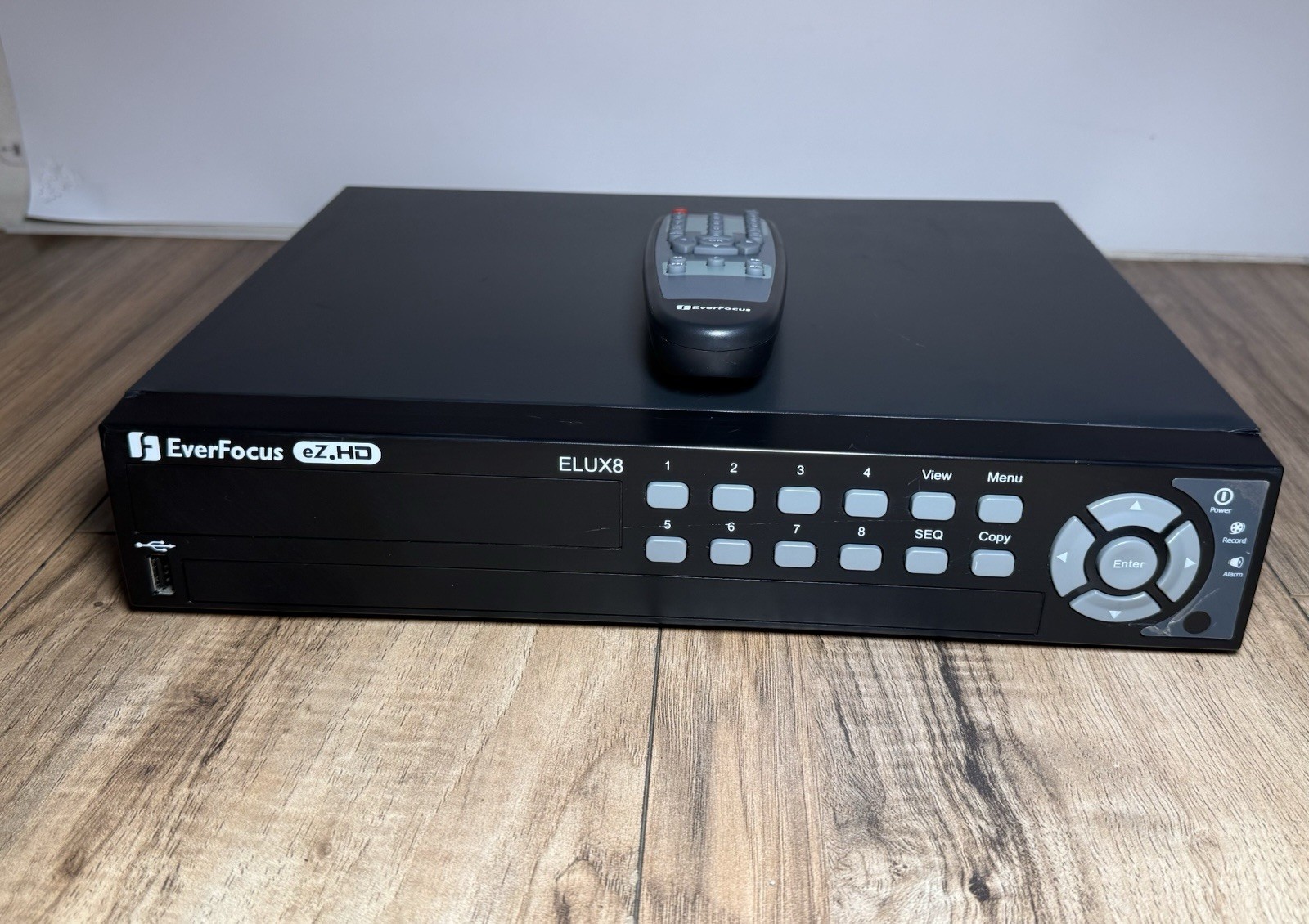 EverFocus ELUX8 8-Channel Hybrid DVR CCTV Recorder 8TB W/ Remote UNTESTED
