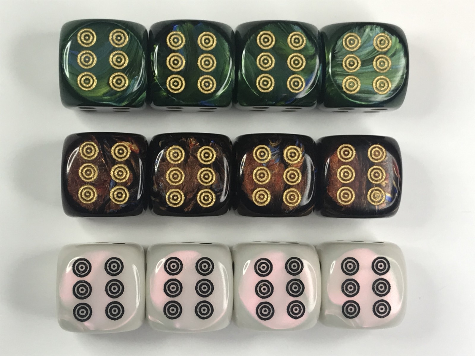 Chessex custom Dice w bullseye pips on the 6 side Scarab and Mother of Pearl