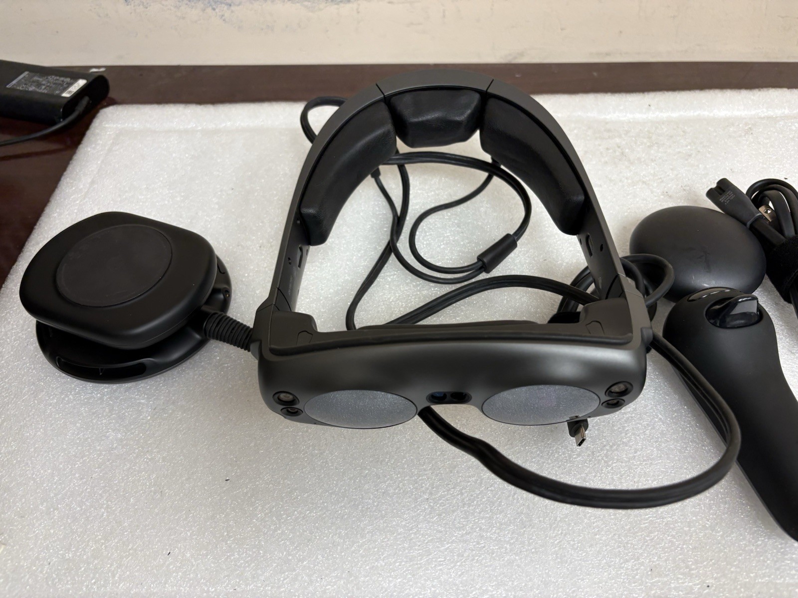 MAGIC LEAP ONE Augmented Reality AR Headset.