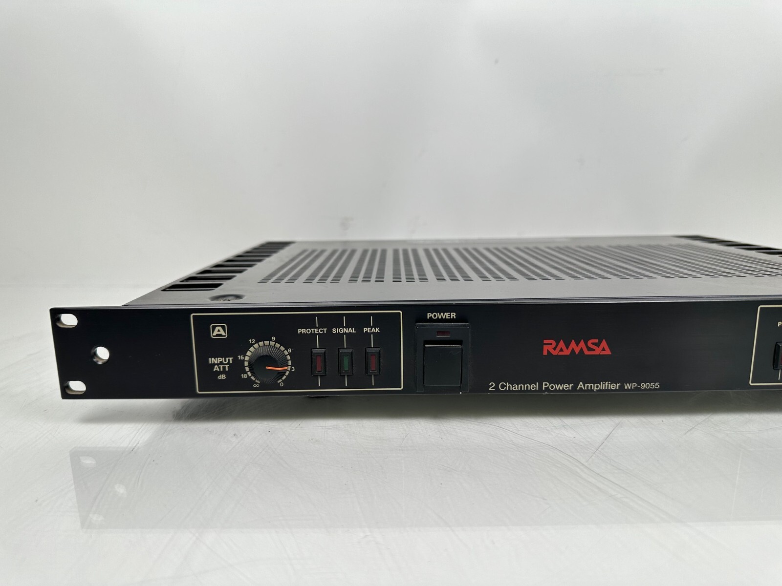 PANASONIC Ramsa WP-9055 2-Channel Power Amplifier
