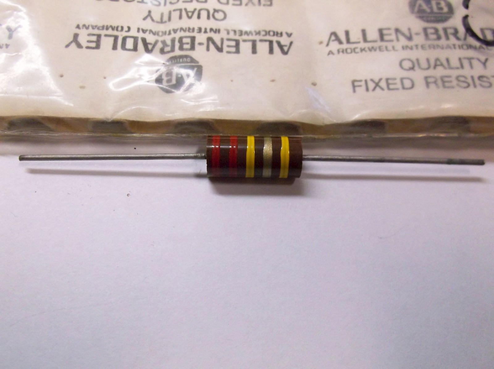 1 ALLEN BRADLEY Carbon Comp Resistor RCR 220k  5% 2 watt