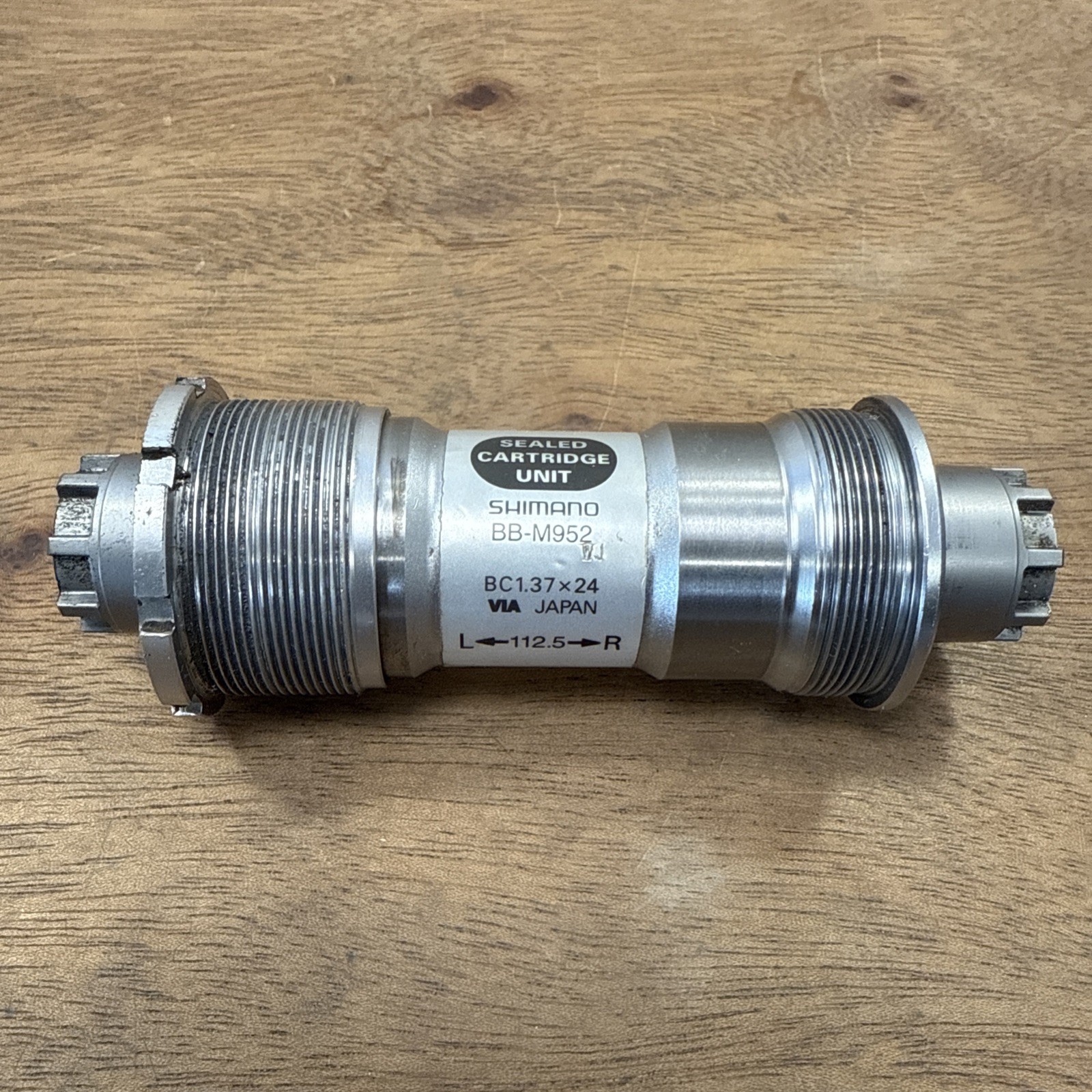 Shimano XTR BB-M952 Bottom Bracket 112.5m x 73mm Triple Octalink V1