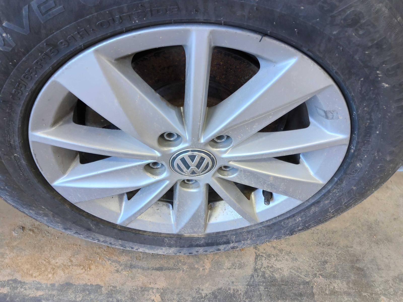 Used Battery Tray fits: 2015 Volkswagen Golf Grade A
