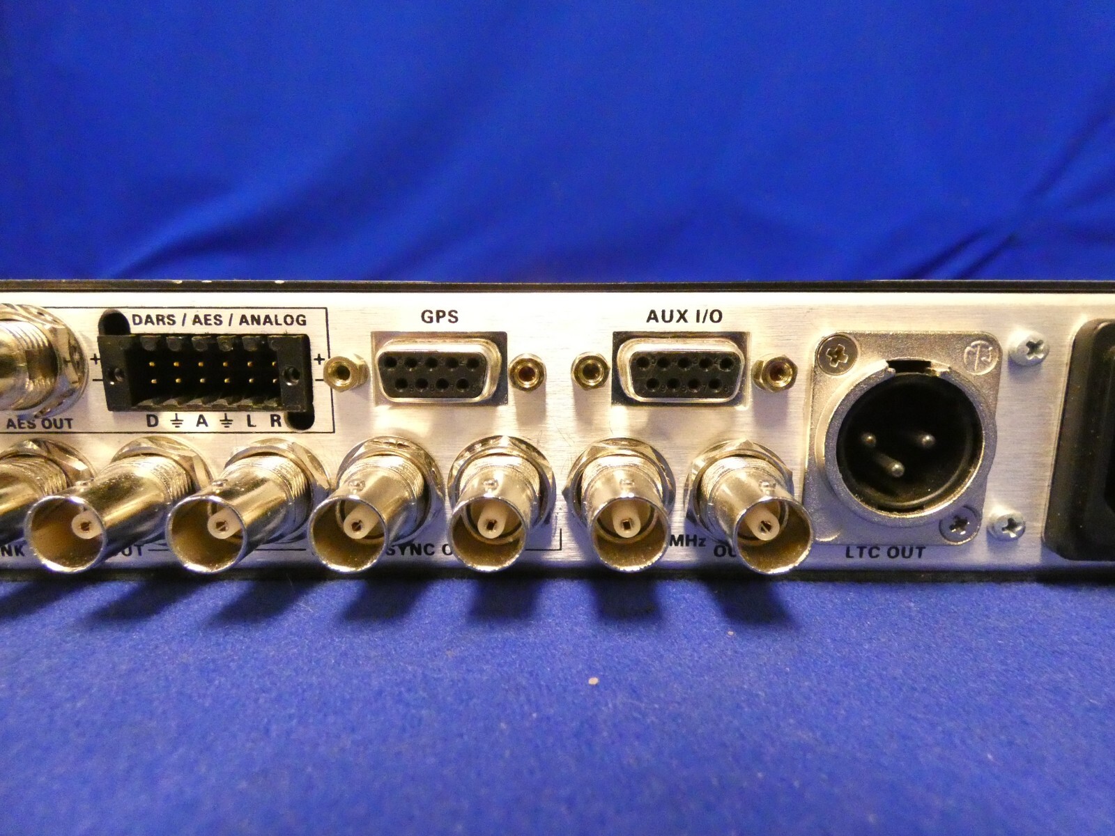 Evertz 5600MSC Master Clock/SPG w/ 2PS STGM, HTG T (tested-working fans ok)