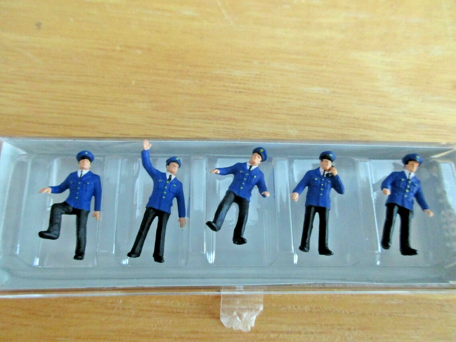 Preiser -HO - Railroad Signal Crew #10012 (NIB)