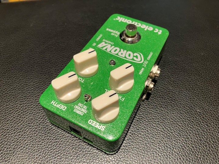 TC Electronic Corona Chorus Guitar Effect Pedal Stereo Used