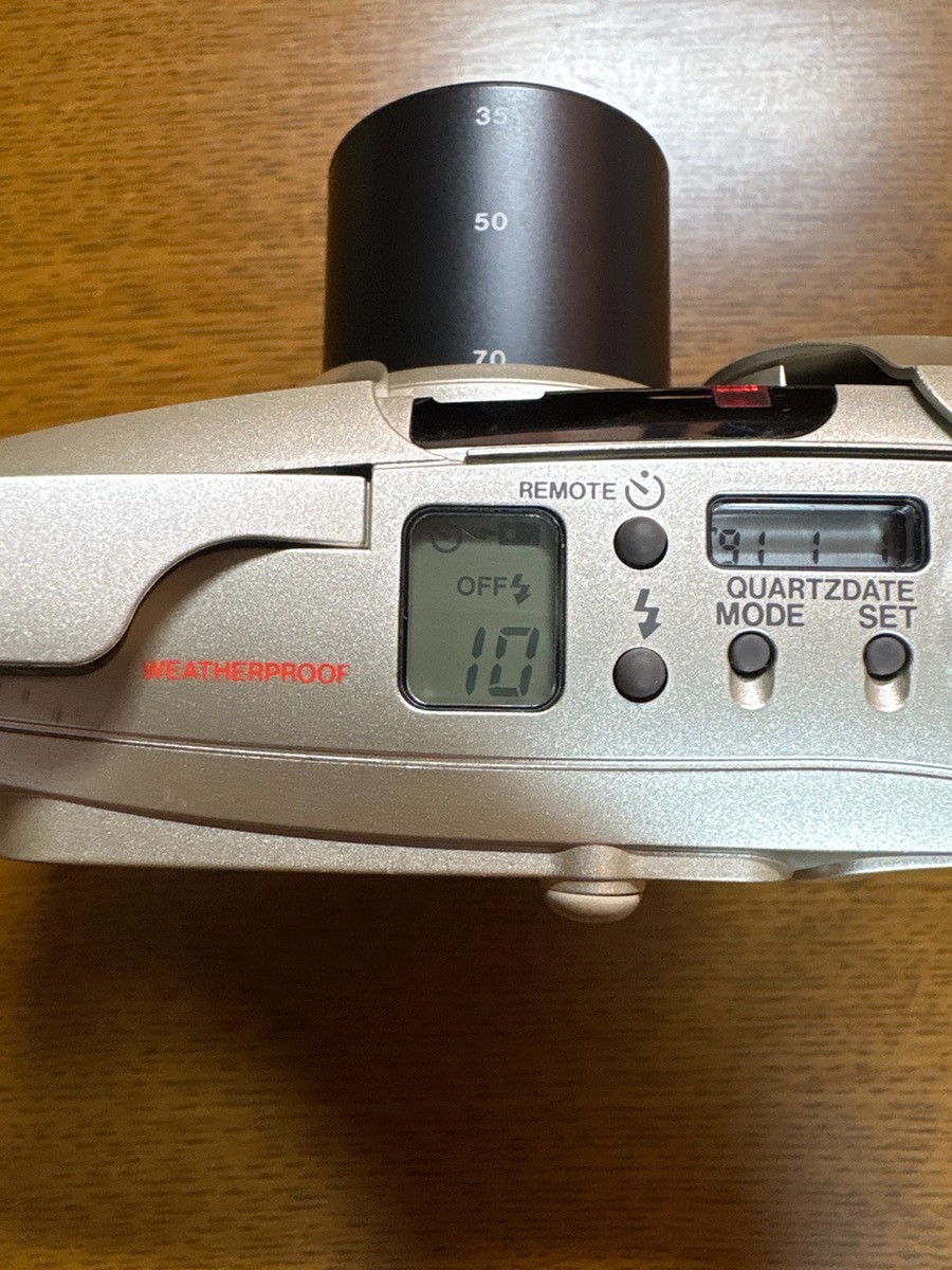 [NEAR MINT] Olympus μ mju Zoom 70 Deluxe Point & Shoot Film Camera From JAPAN