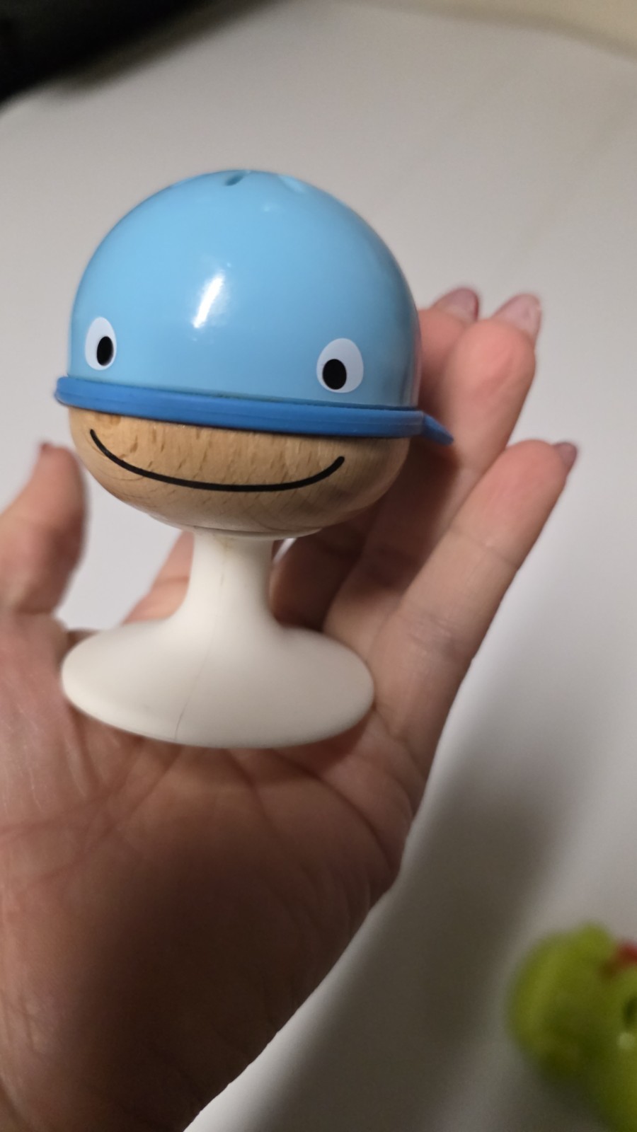 1 Suction Toys And 1 Small Toys