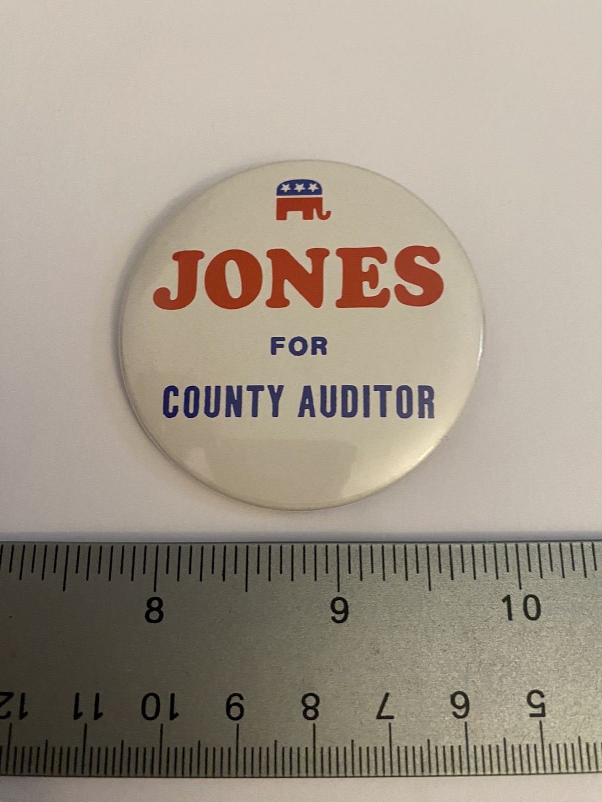 Jones For County Auditor Republican Pin Back Button P211