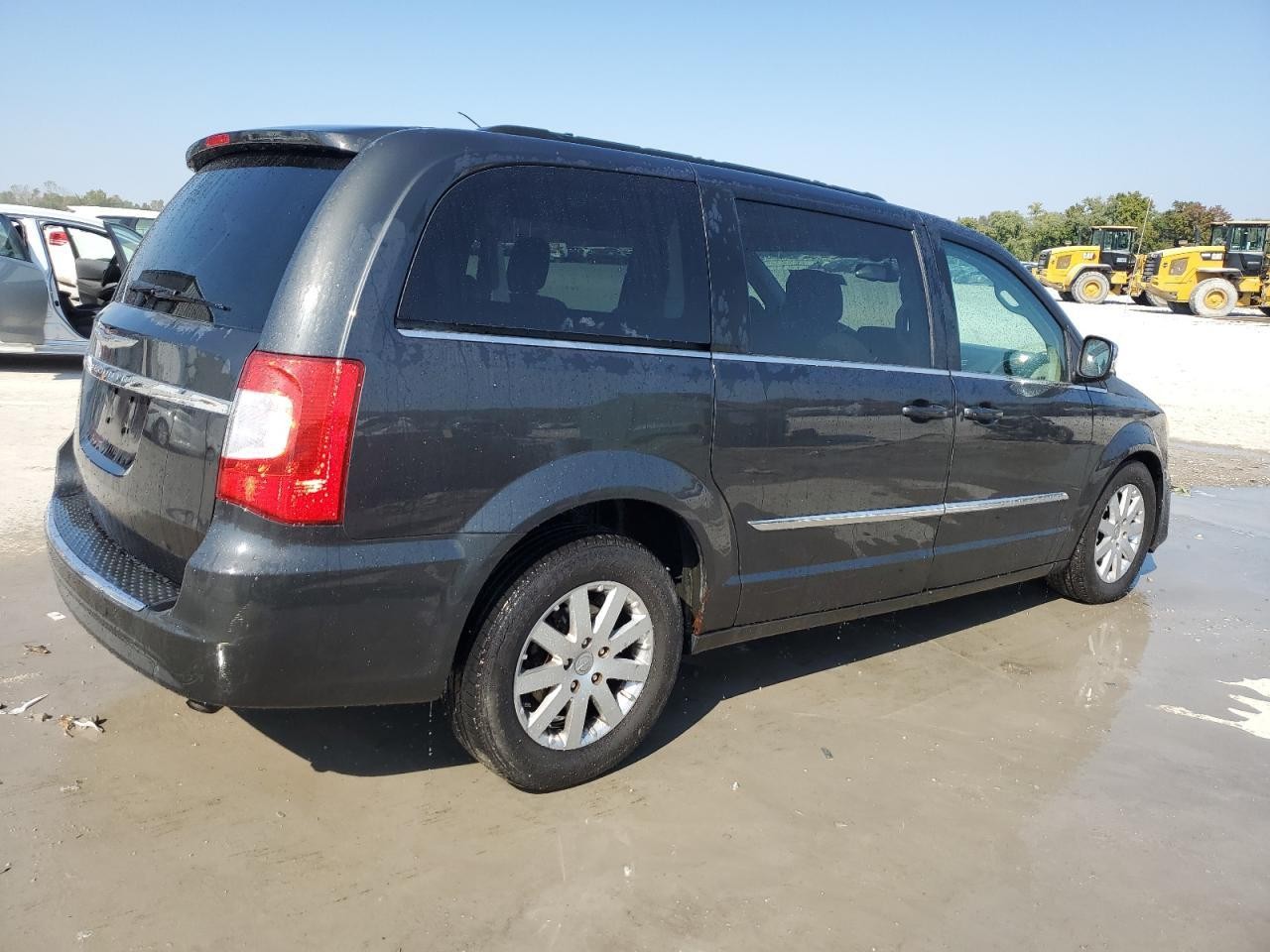 Used Blind Spot Detection System Warning Control Module fits: 2011 Chrysler Town