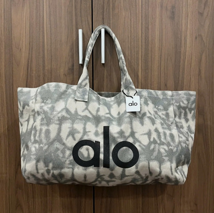 ALO Yoga Gray Tie Dye Canvas Cotton Tote Bag Large Travel & Gym Carry On NWT