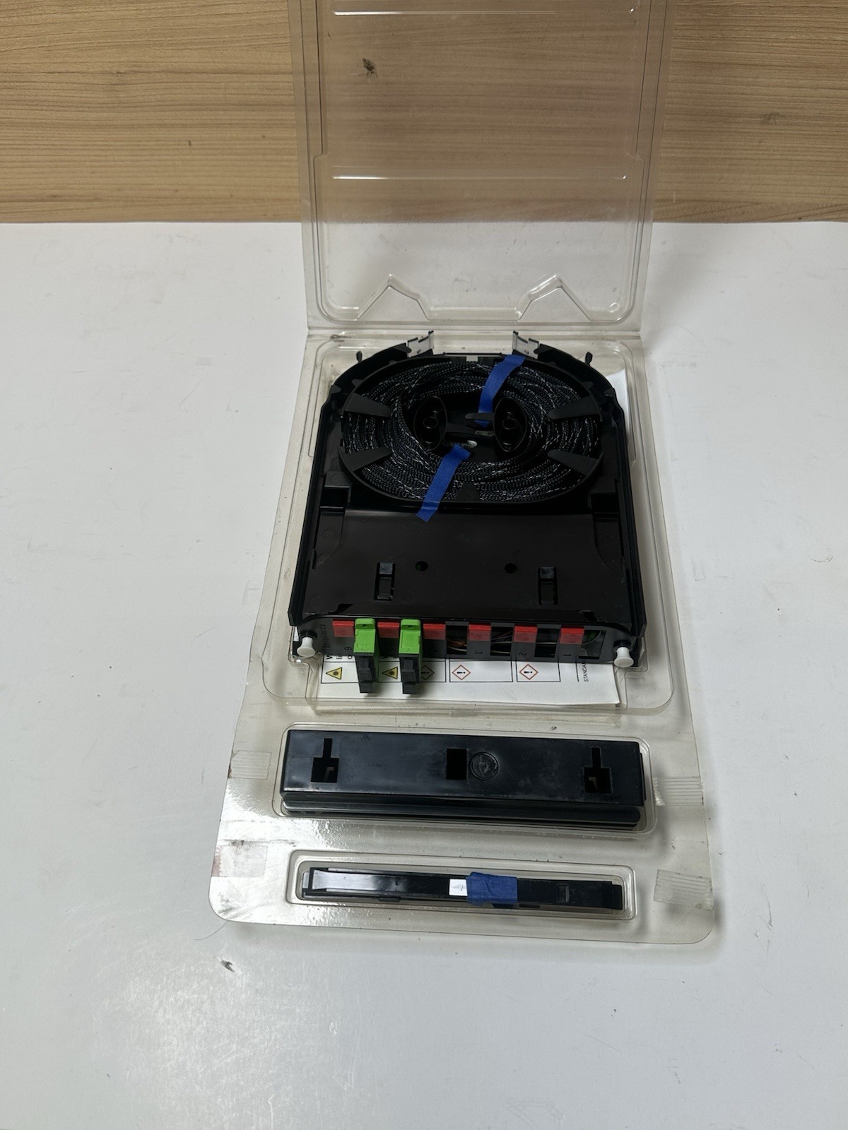 Corning CCH-CS12-D9-P00RE Splice Cassette (please See Pics)
