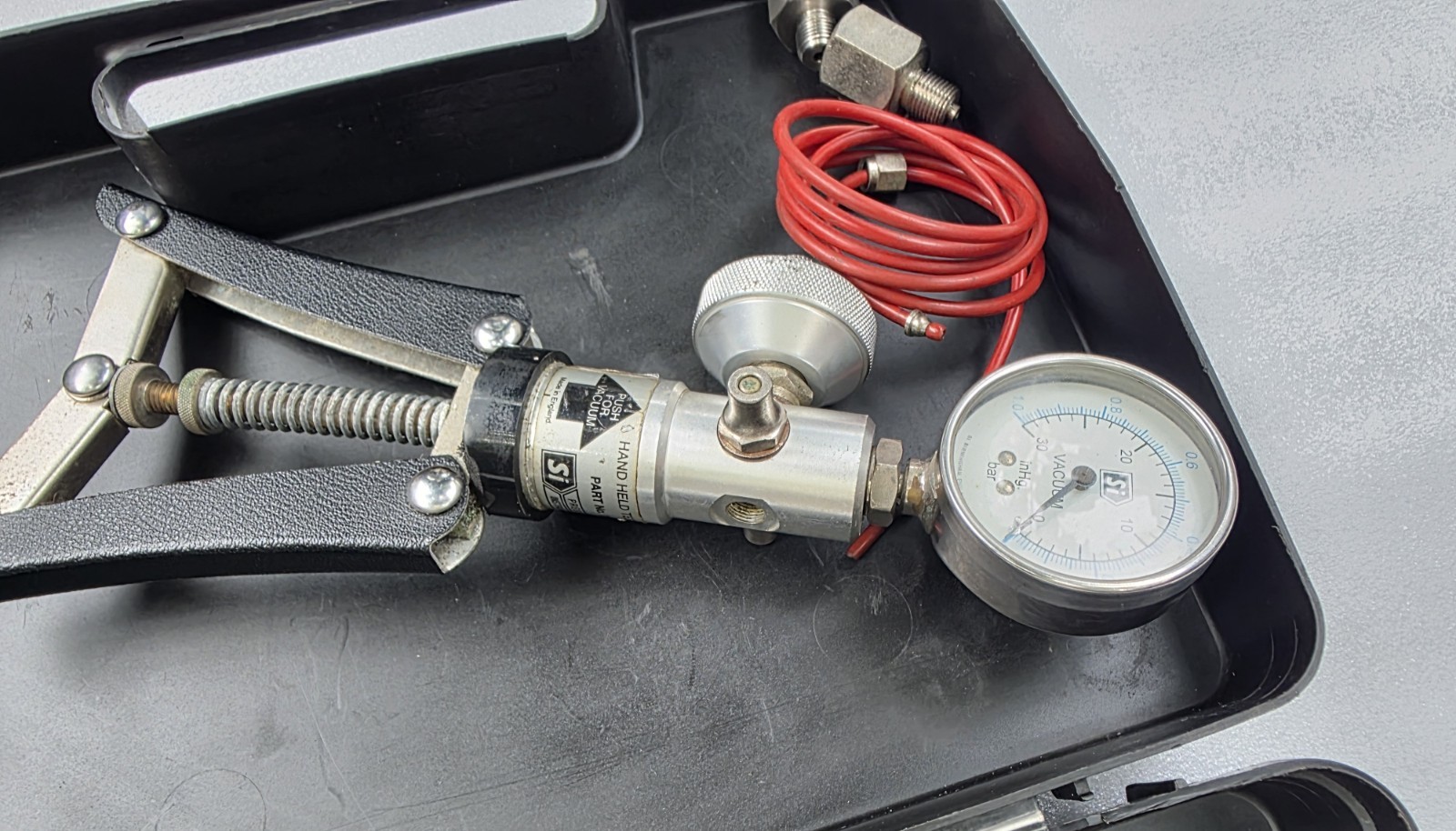 Si Instruments TP1 Pressure Calibrator Pump