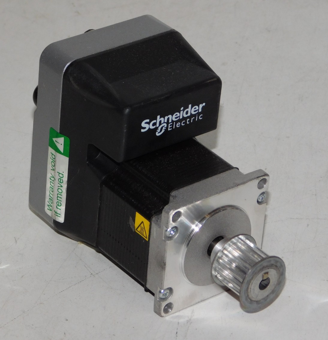 New Schneider Electric LMHAE572C Industrial Motion Control Stepper Motor USA