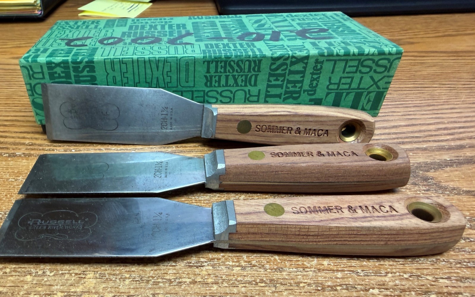 Vintage 1990's Set Of 3  Russell Glazing1-1/4" Putty Knife 2CH  1 1/4 New Somaca