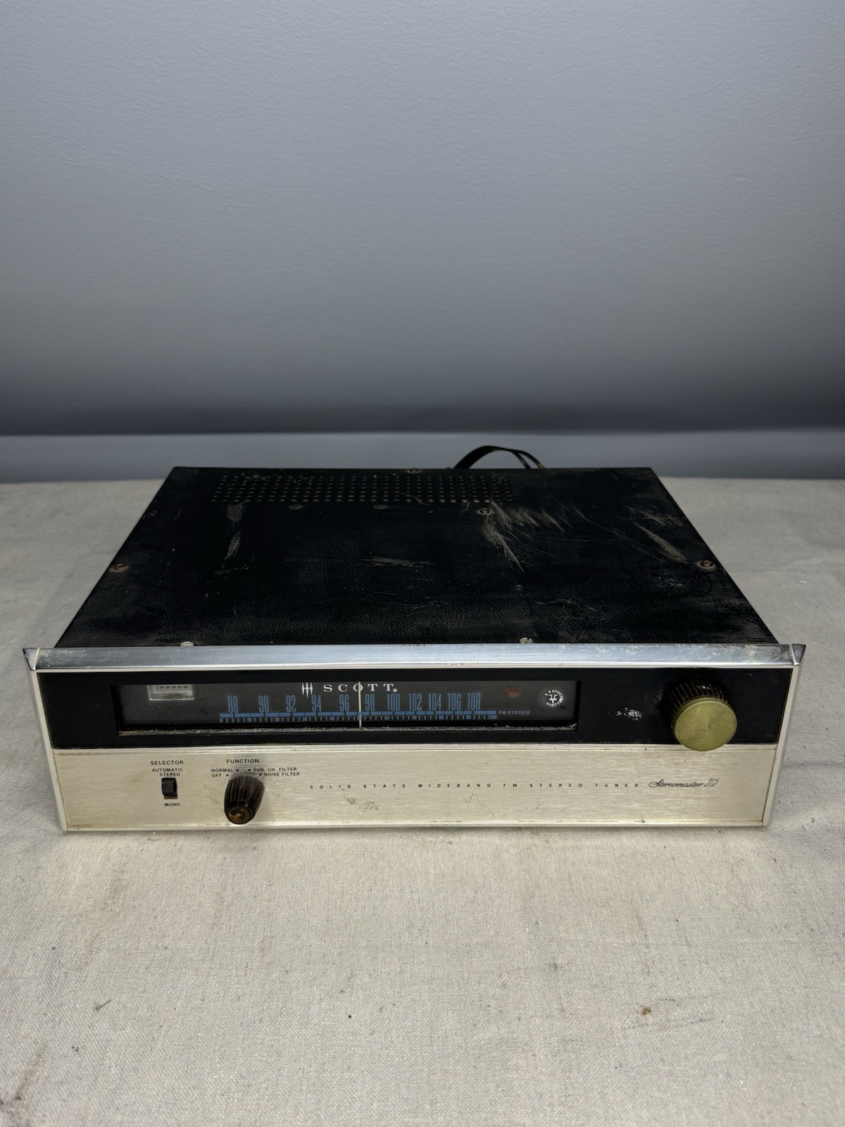 H.H. Scott Solid State Wideband FM Stereo Tuner Stereomaster 315 FOR PARTS ONLY