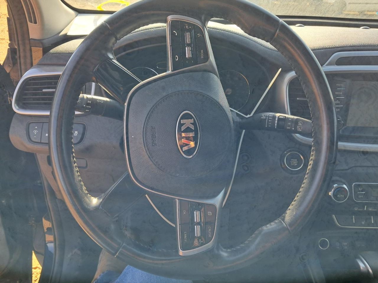 SORENTO 2020 Glove Box 4867150