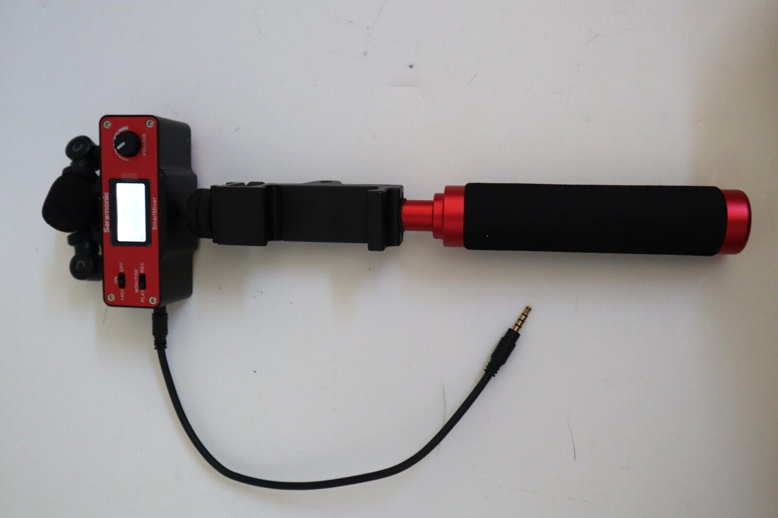 Saramonic SmartMixer for Smartphone Recording