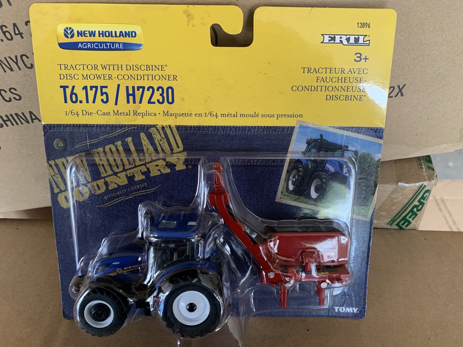 ERTL  1:64 New Holland T6.175   Tractor & H7230 Mower Conditioner