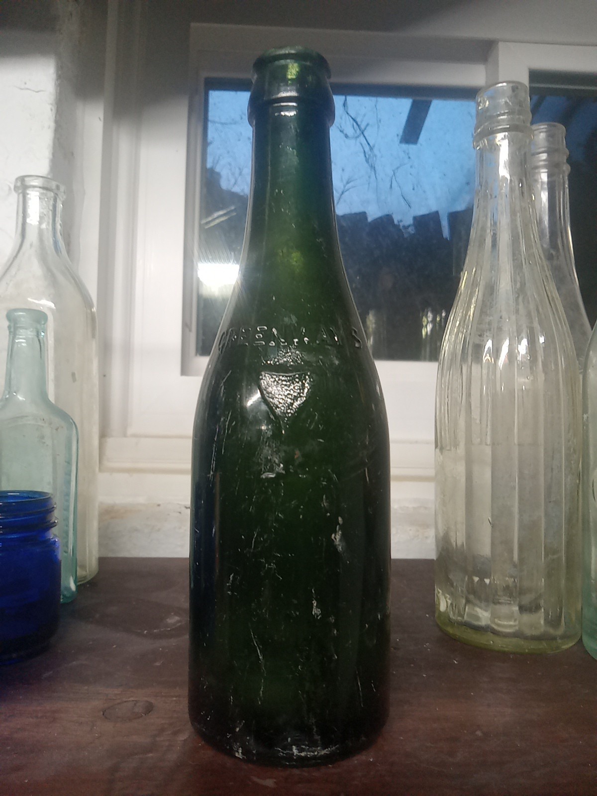 ATQ EMERALD "GREENWAYS" MARTINI PICTORIAL 10" RAW STATE