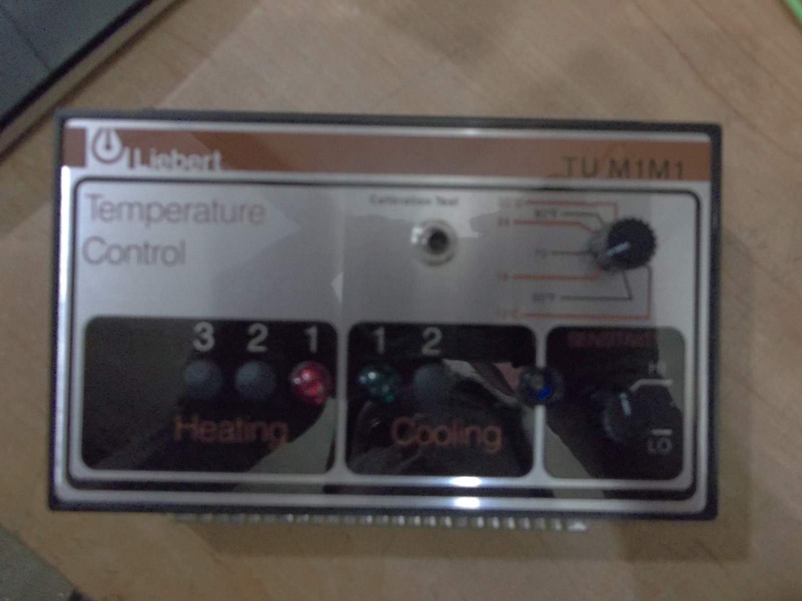 LIEBERT TERMPERATURE CONTROL TU M1M1 TUM1M1 020-0085 (XX4)