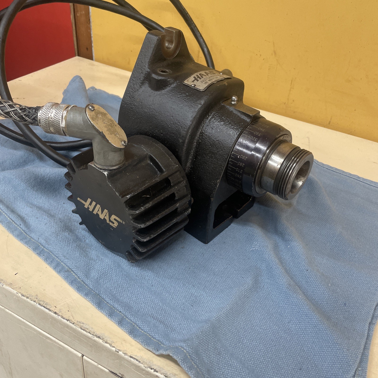 HAAS Model 5C Rotary Indexer Horizontal/Vertical Rotary Spindle 7 Pin Tested (2)