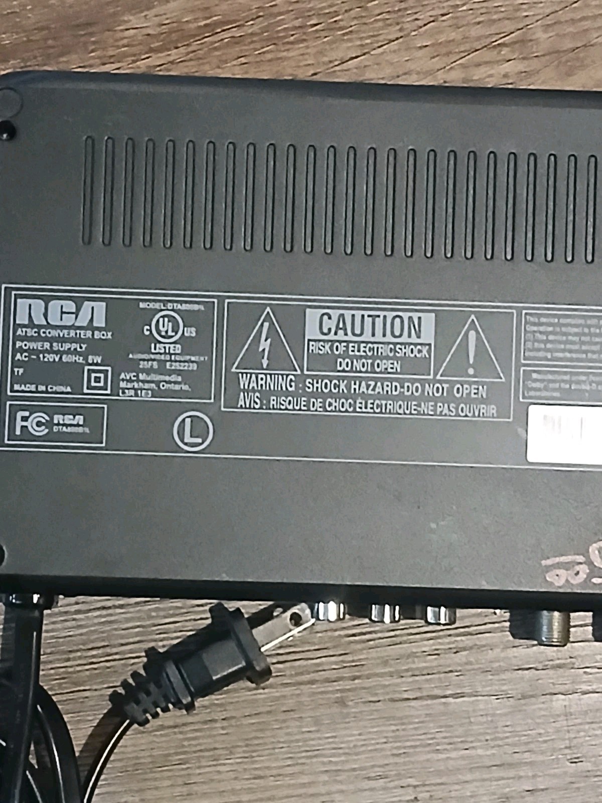RCA Digital TV Tuner DTA800B1 - NO REMOTE