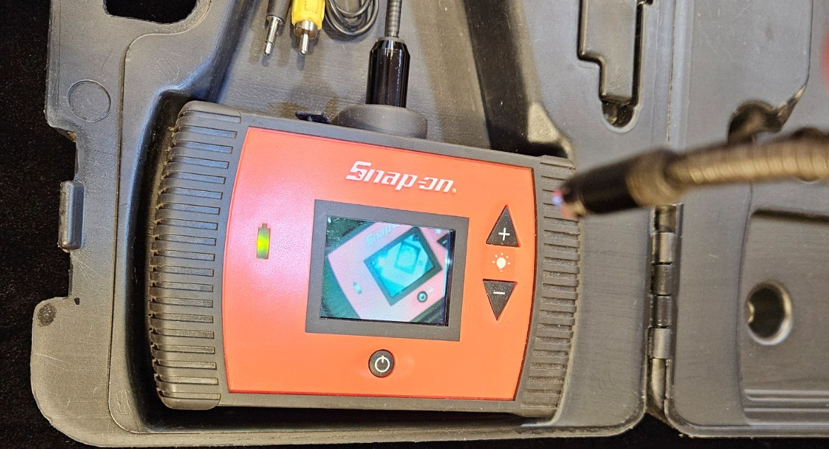 Snap On Tools BK5500 Visual Inspection Device Bore Scope Camera, Displ with Case