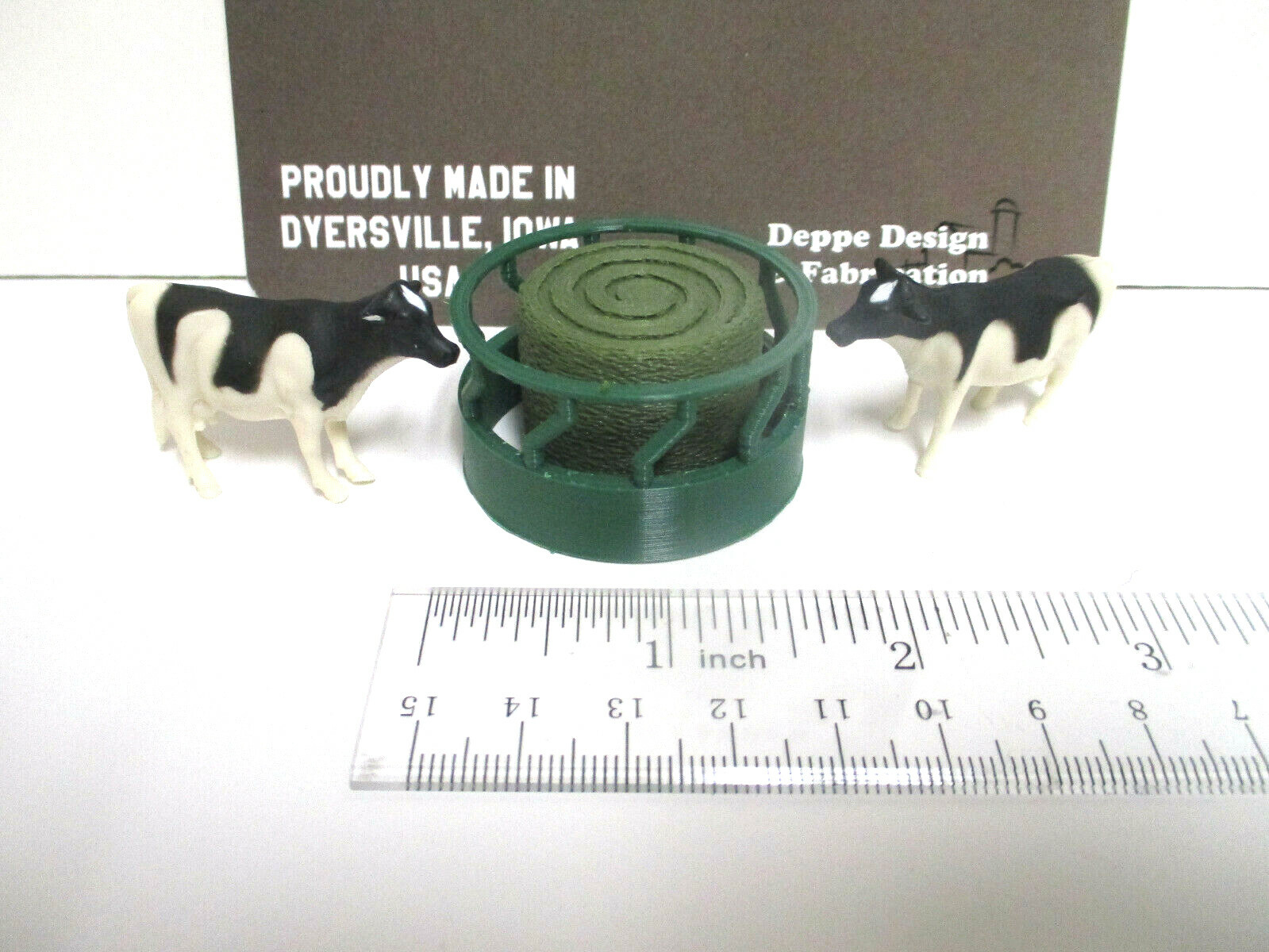Single Green Bale Ring With Holstein Cows By Deppe Design  1/64th Scale