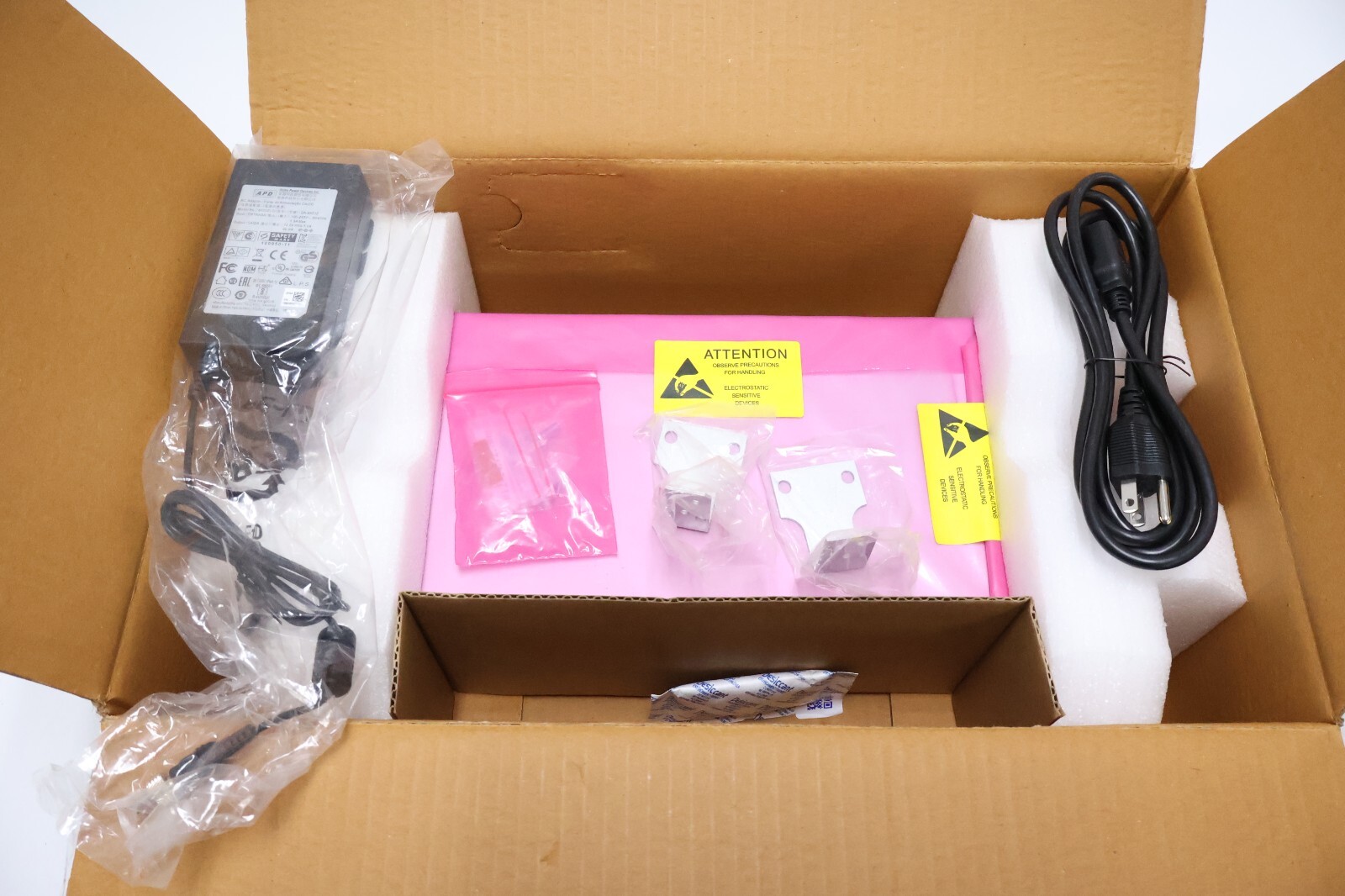 Versa CSG365 Cloud Services Gateway – SD‑WAN NGFW/UTM WLAN AP