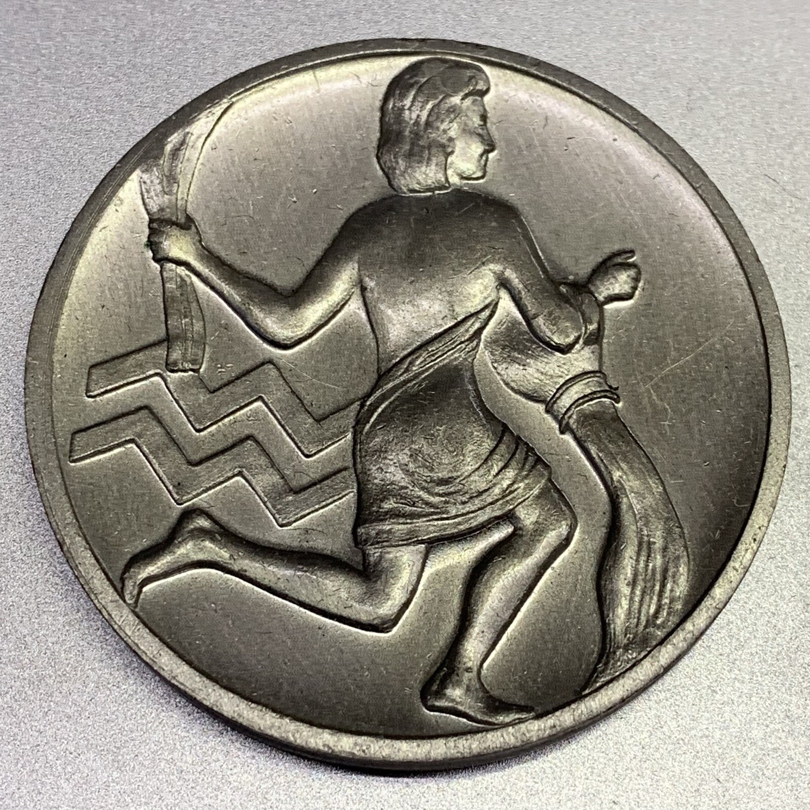 USA, Aquarius Farroll Righter Astro Mint 1974 Aluminum Medal Token