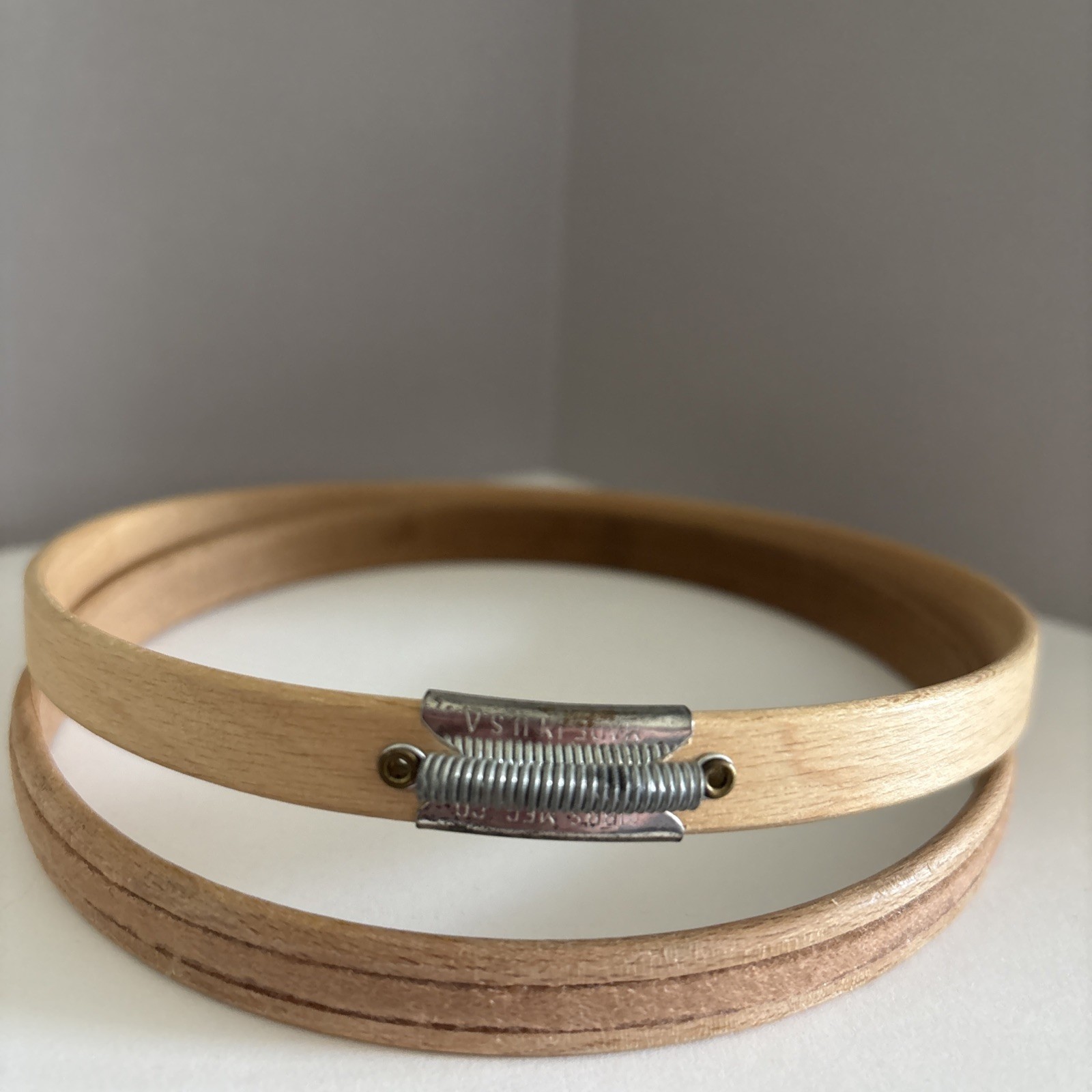 Gibbs 5" Felt Grip Wood Embroidery Hoop with Spring Tension Vintage Made in USA