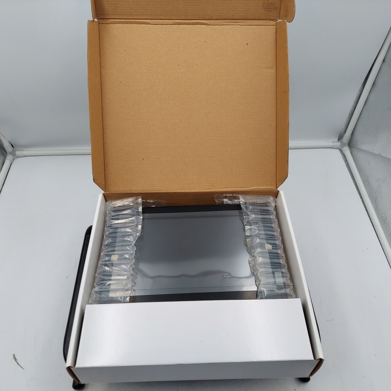 Digital Signboard XDS-104 - No Power Adapter