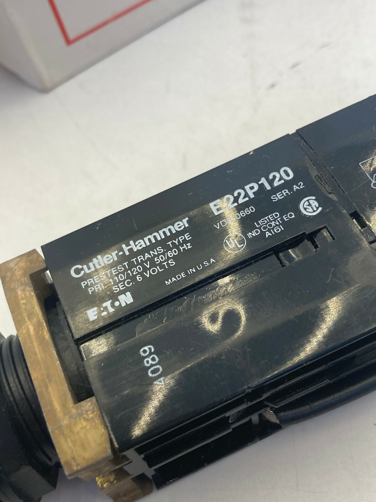 CUTLER HAMMER E22P120 PUSHBUTTON ILLUMINATED RED TRANSFORMER NIB
