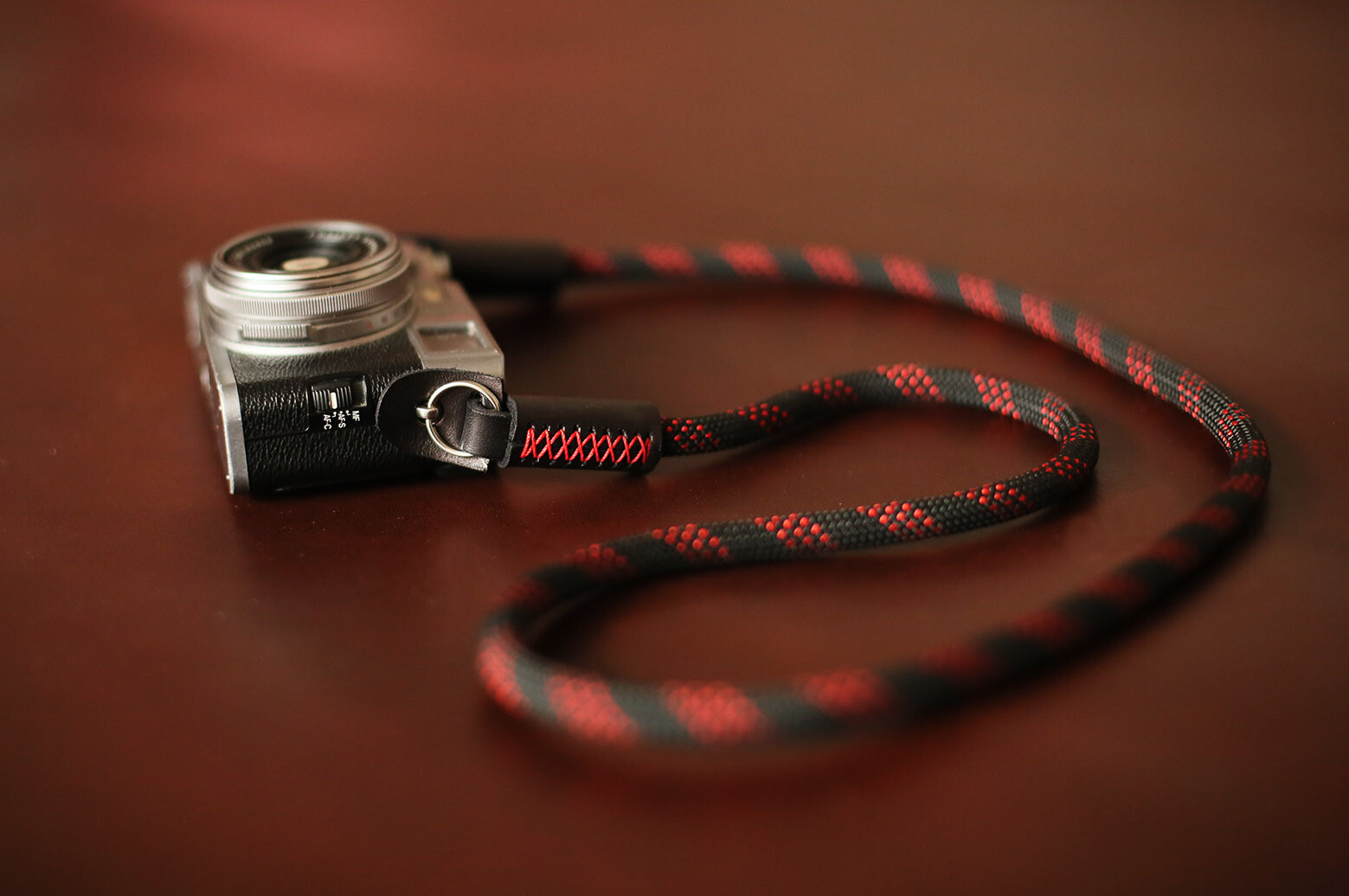 Black red dot climbing rope camera neck shoulder strap type B
