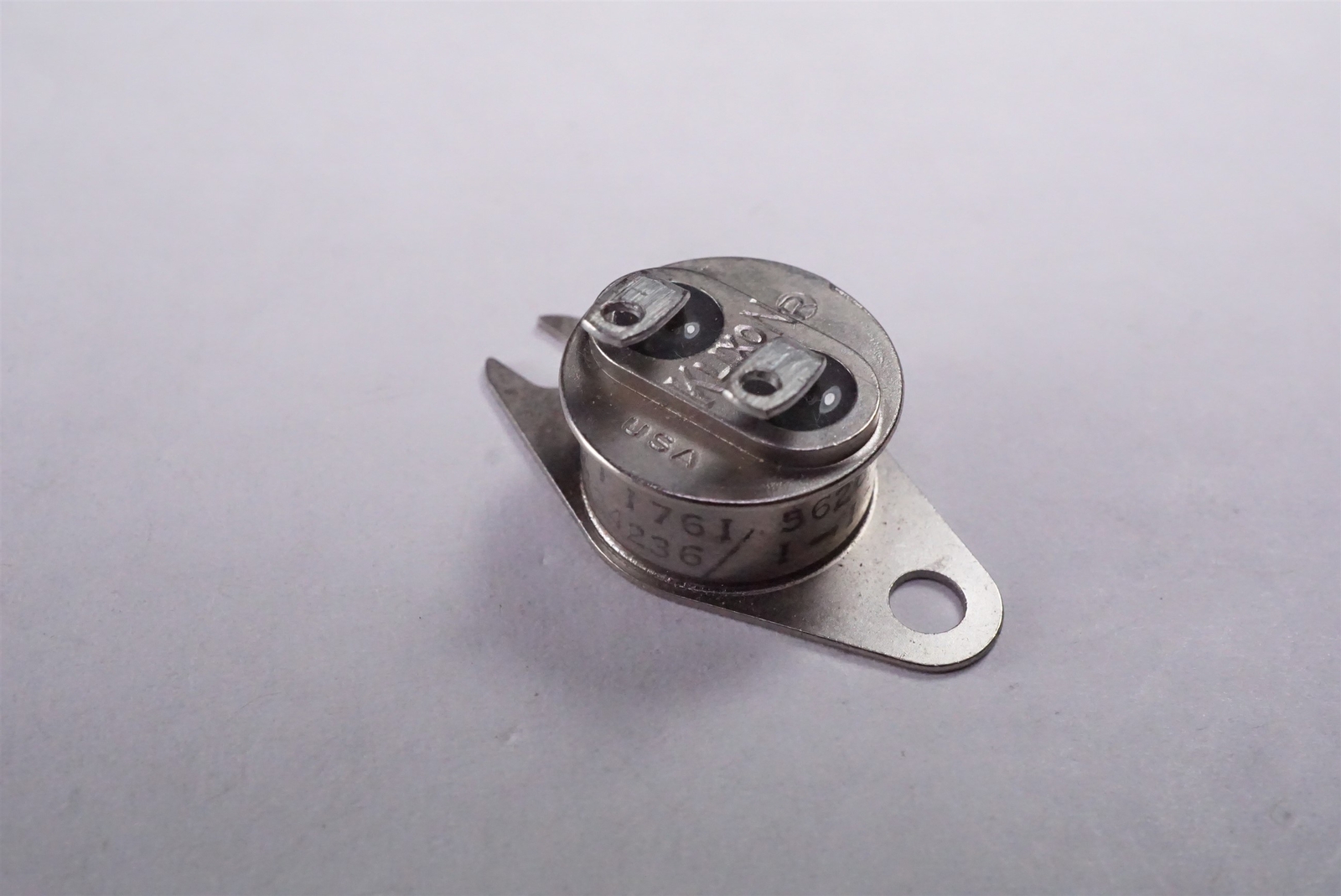 M24236/1-1575 Klixon Thermostatic Switch SPST RA 176°F to 156°F NOS M1176156282
