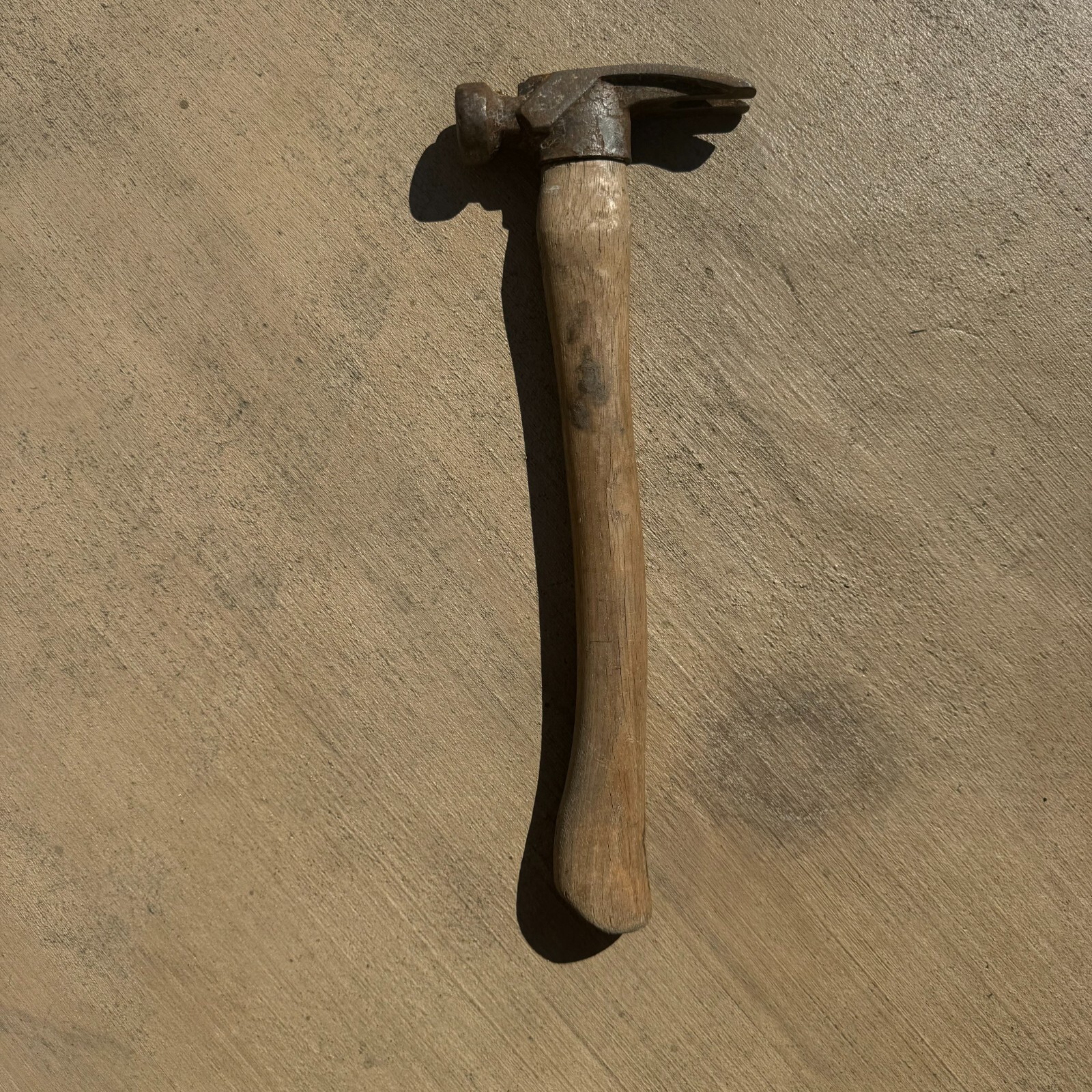 Vintage Adze Tapered Nail / Tack Head Puller Face Neck Wood Handle