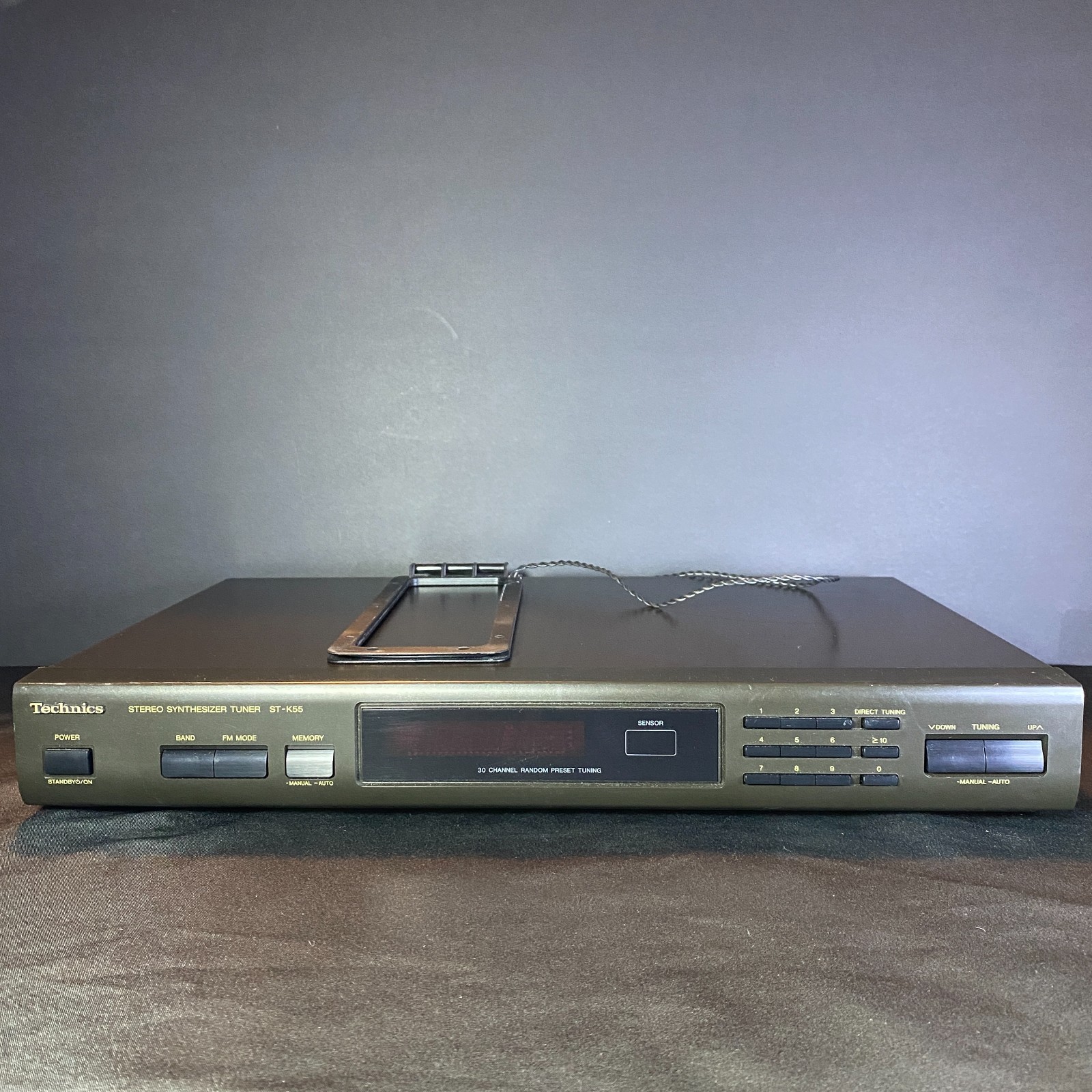 Technics Stereo Synthesizer Tuner ST-K55 POWERS ON - PARTS REPAIR
