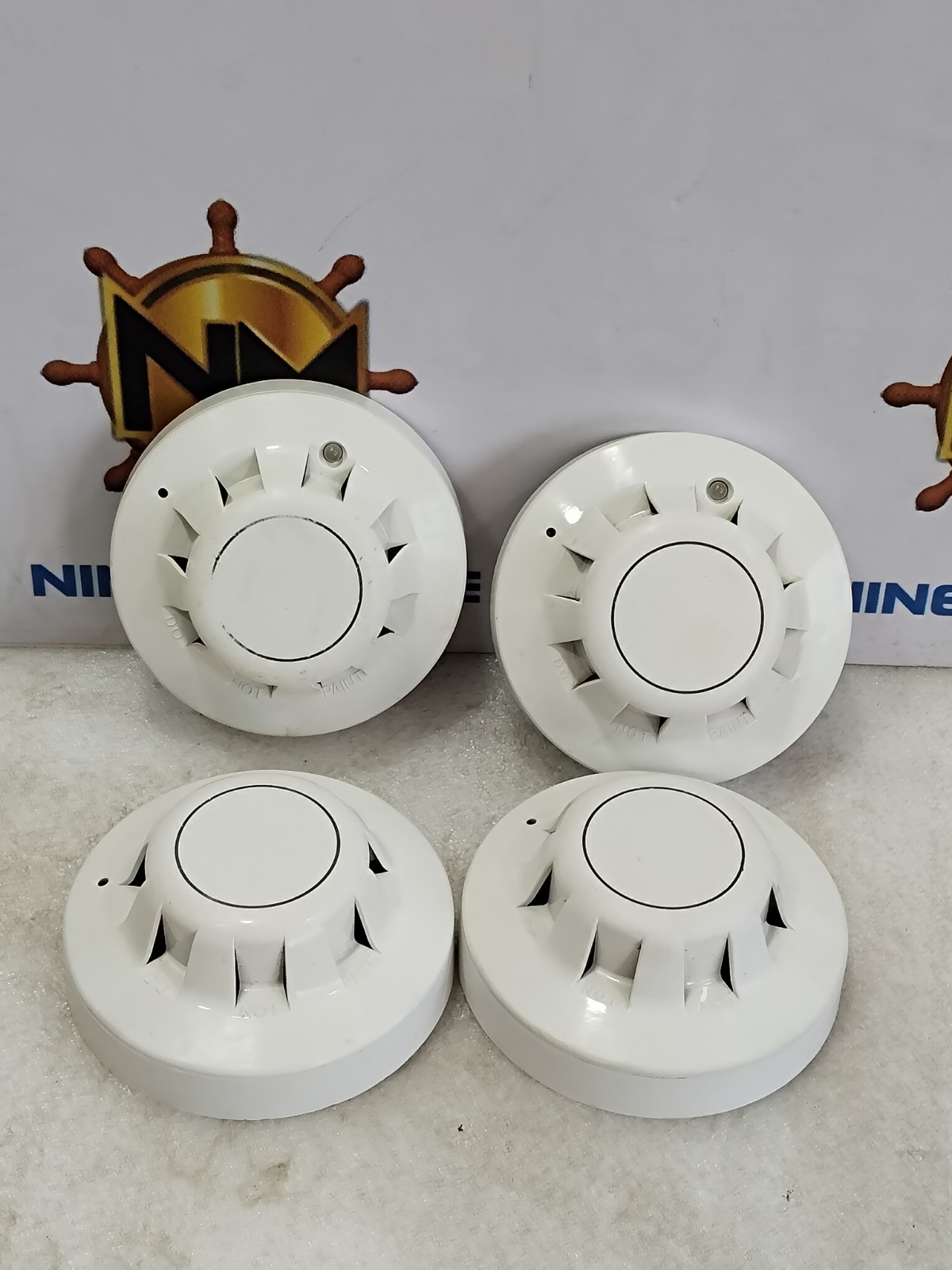 LOT OF 4 APOLLO XP95 55000-620 APO OPTICAL SMOKE DETECTOR