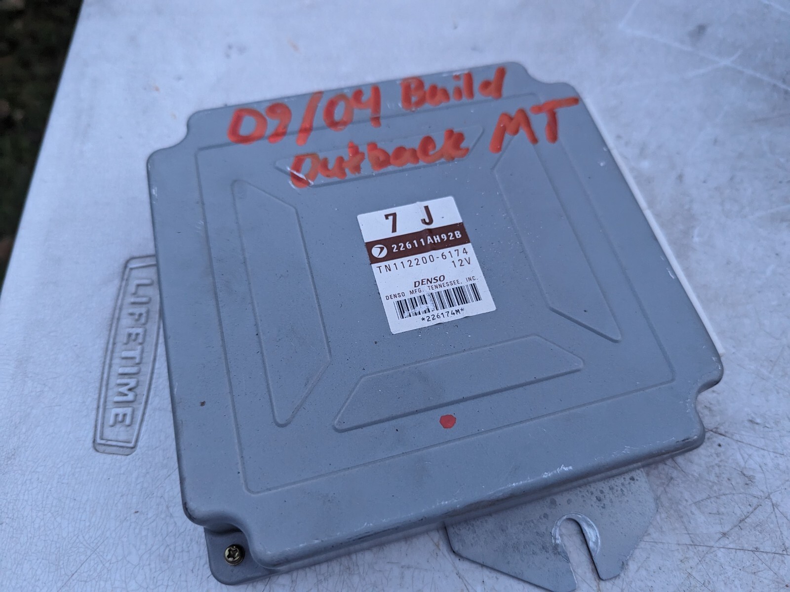 2005 subaru legacy Outback  MT engine control computer module 22611ah92b 05 7J