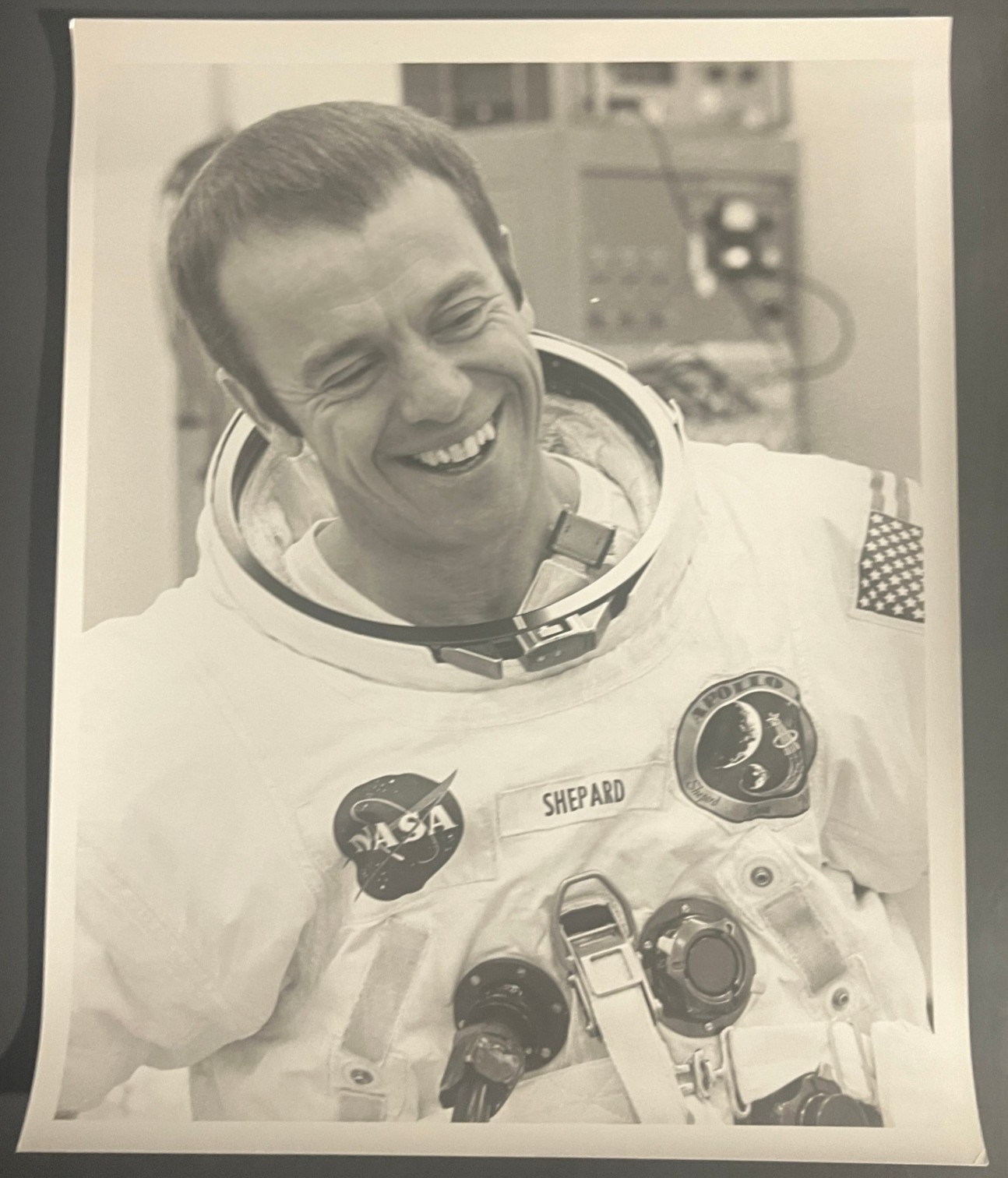 1971 APOLLO 14 ASTRONAUT COMMANDER SHEPARD SMILING OFFICIAL NASA PRESS PHOTO