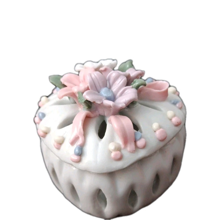 Porcelain Heart Trinket Box  Capodimonte Style W/ Flowers Jewelry 3D