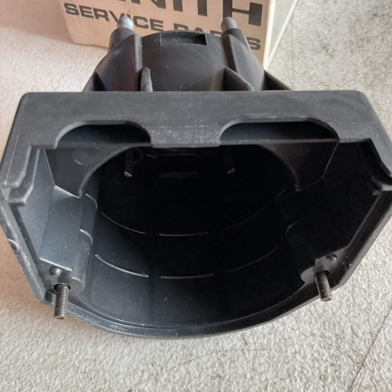 Zenith Distributor Cap, DR202