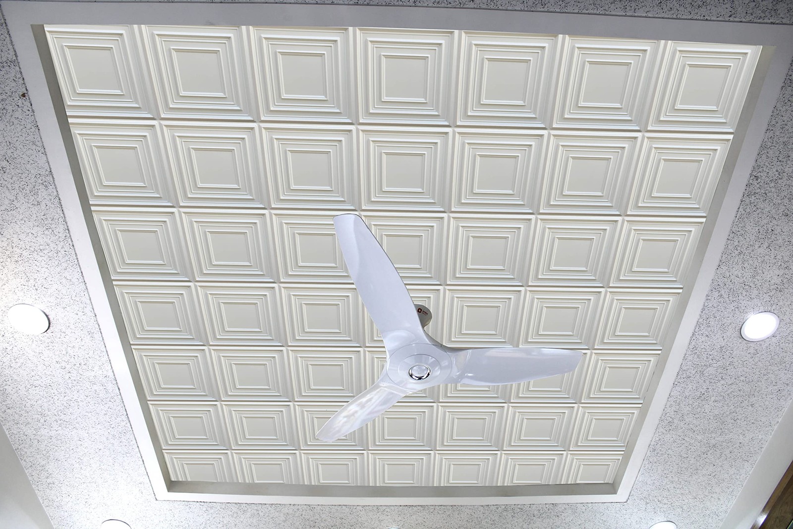 Dundee Deco Traditional Square Silver PVC 3D Decorative Ceiling Panel 2ft x 2ft