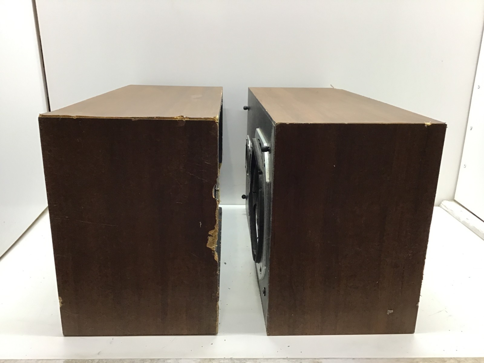 MCS 683-8231 Speakers - Pair
